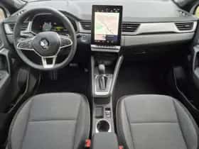 Renault Captur (2024) thumbnail 5