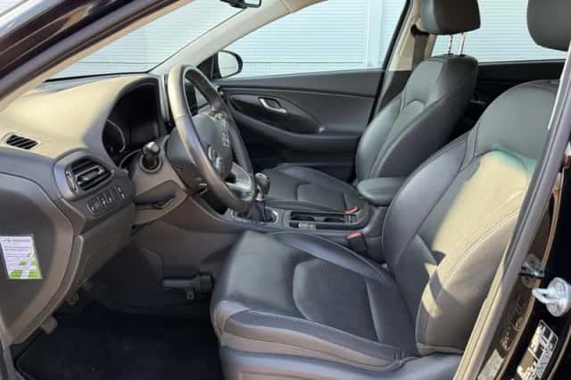 Hyundai i30 (2023) thumbnail 30
