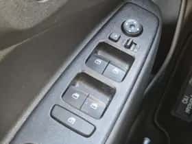 Hyundai i10 (2023) thumbnail 23