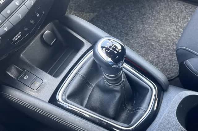 Nissan Qashqai (2021) thumbnail 16