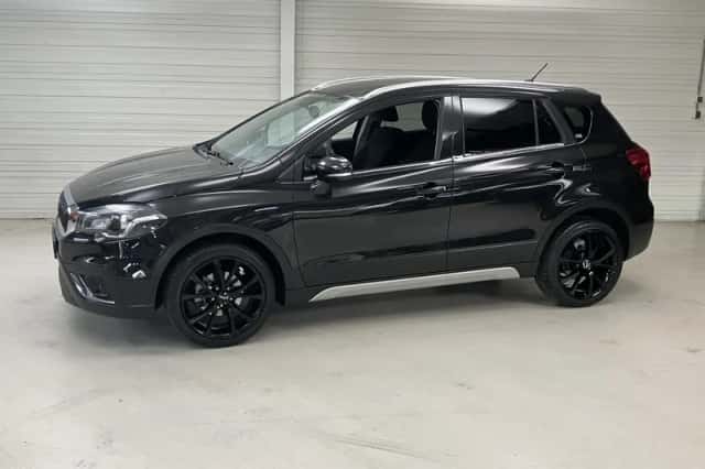 Suzuki S-Cross (2019) thumbnail 14
