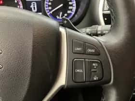 Suzuki S-Cross (2019) thumbnail 16