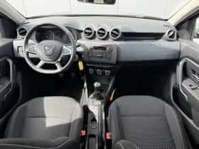Dacia Duster (2018) thumbnail 5