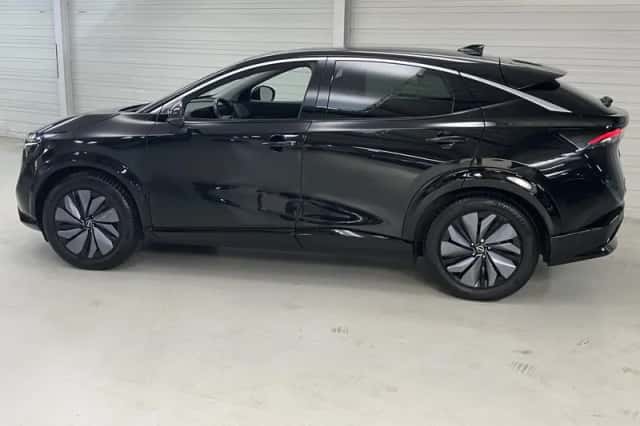 Nissan Ariya (2023) thumbnail 7