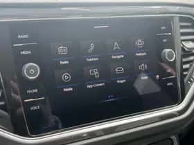 Volkswagen T-Roc (2021) thumbnail 43