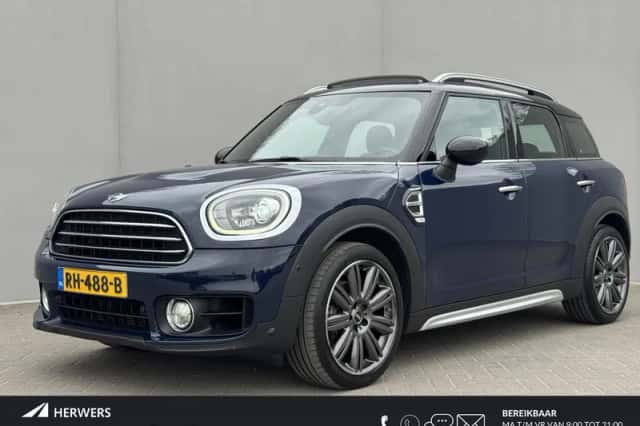 MINI Countryman (2017) thumbnail 1