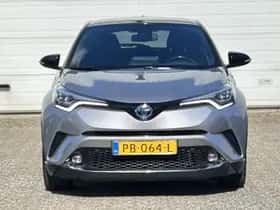 Toyota C-HR (2017) thumbnail 42