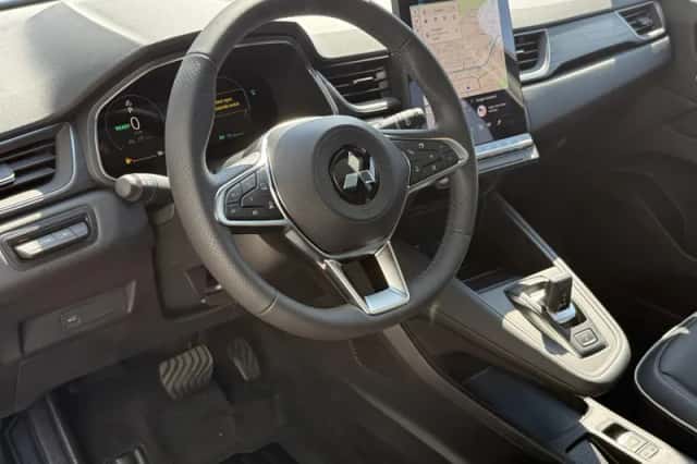 Mitsubishi Grandis (2026) thumbnail 4