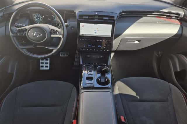 Hyundai Tucson (2022) thumbnail 2