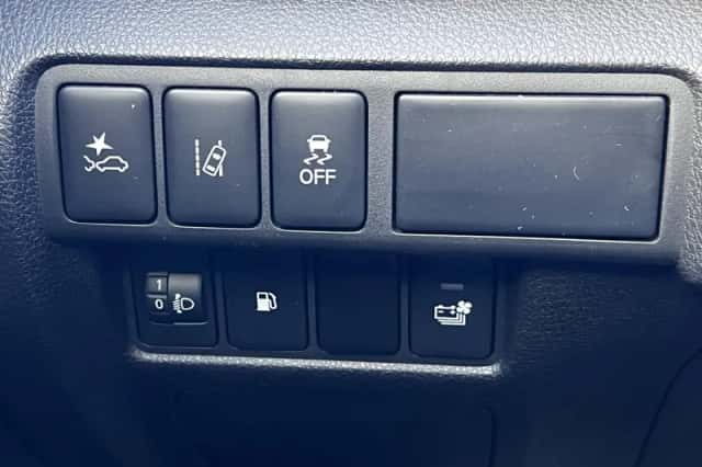 Mitsubishi Eclipse Cross (2022) thumbnail 10