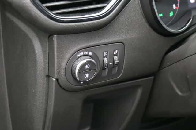 Opel Crossland (2023) thumbnail 27