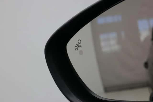 Opel Crossland (2023) thumbnail 39