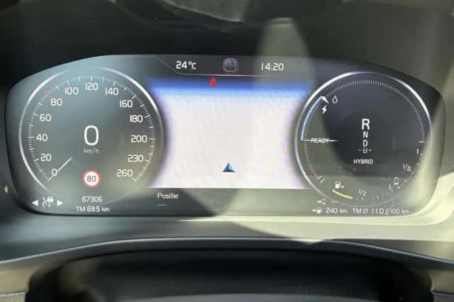 Volvo XC40 (2020) thumbnail 18