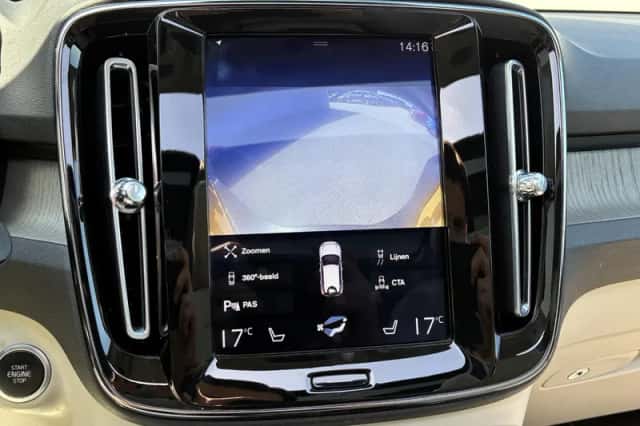 Volvo XC40 (2020) thumbnail 7