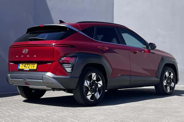 Hyundai Kona (2023) thumbnail 3