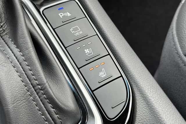 Hyundai Ioniq (2020) thumbnail 26