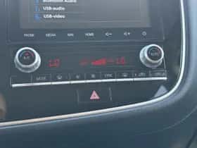 Mitsubishi Outlander (2021) thumbnail 26
