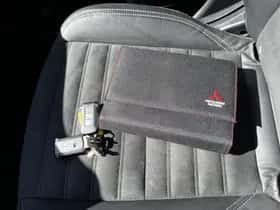 Mitsubishi Outlander (2021) thumbnail 8