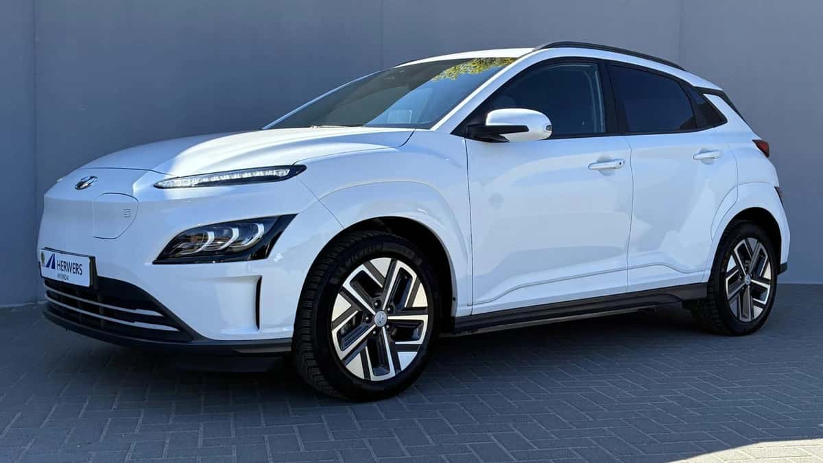 Hyundai Kona (2023) — foto 1