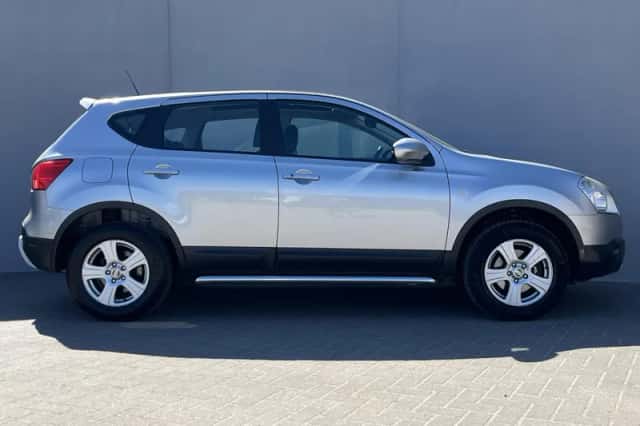 Nissan Qashqai (2008) thumbnail 16