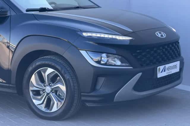 Hyundai Kona (2023) thumbnail 25