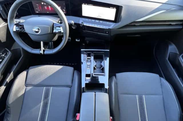 Opel Astra Sports Tourer (2025) thumbnail 2
