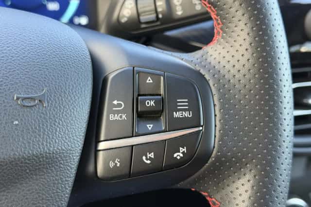 Ford Kuga (2023) thumbnail 19