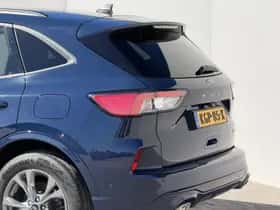 Ford Kuga (2023) thumbnail 38