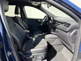 Ford Kuga (2023) thumbnail 44