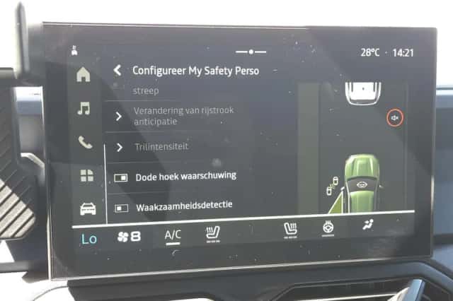 Dacia Duster (2024) thumbnail 16