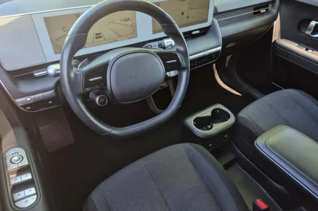 Hyundai Ioniq 5 (2022) thumbnail 16