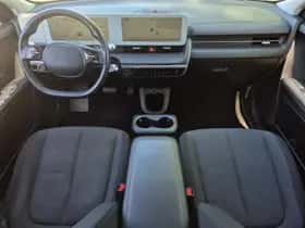 Hyundai Ioniq 5 (2022) thumbnail 5