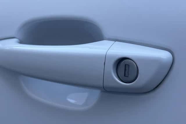 Opel Mokka (2023) thumbnail 38