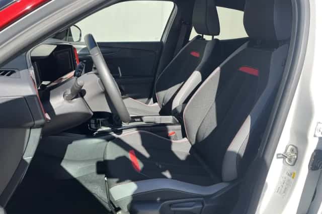 Opel Mokka (2023) thumbnail 6