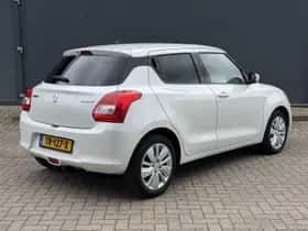 Suzuki Swift (2018) thumbnail 6