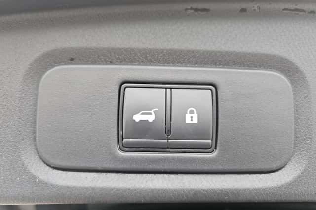 Nissan Qashqai (2023) thumbnail 18