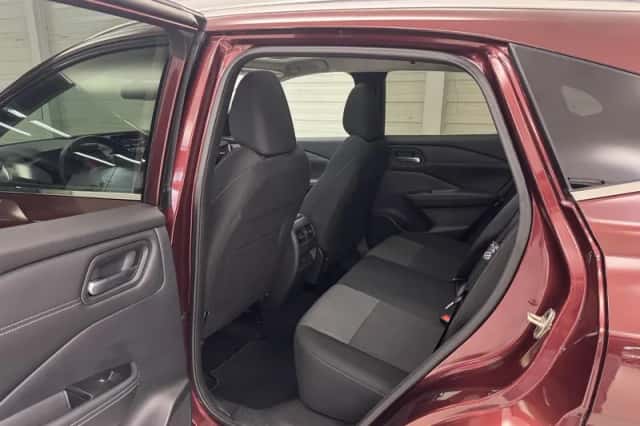 Nissan Qashqai (2023) thumbnail 9