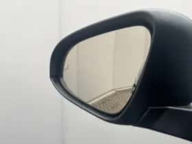 Toyota C-HR (2021) thumbnail 51