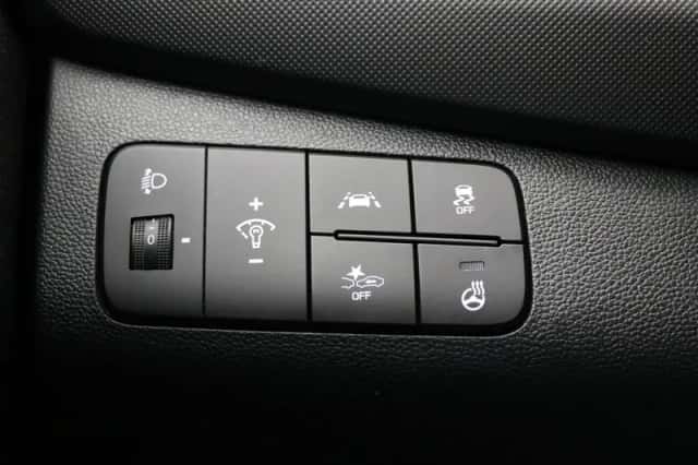Hyundai i10 (2018) thumbnail 24