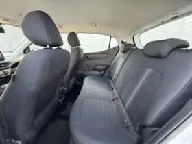 Hyundai i10 (2023) thumbnail 13