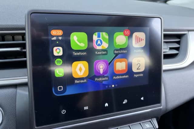 Renault Captur (2020) thumbnail 4
