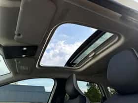 Renault Captur (2020) thumbnail 32