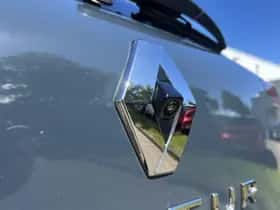 Renault Captur (2021) thumbnail 38
