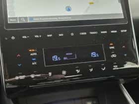 Hyundai Tucson (2022) thumbnail 23