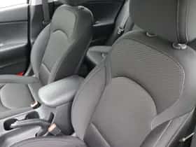 Hyundai i30 (2019) thumbnail 18