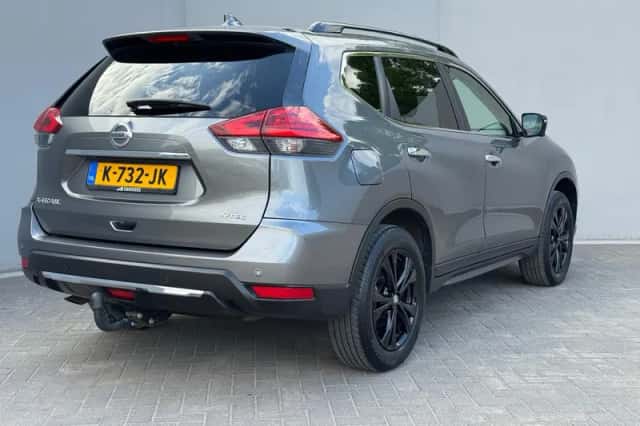 Nissan X-Trail (2021) thumbnail 3