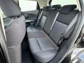 Nissan Juke (2012) thumbnail 10