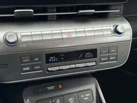Hyundai Kona Electric (2025) thumbnail 25