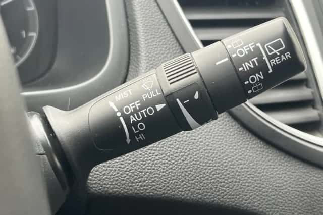 Honda CR-V (2016) thumbnail 35