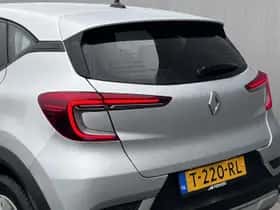 Renault Captur (2023) thumbnail 32